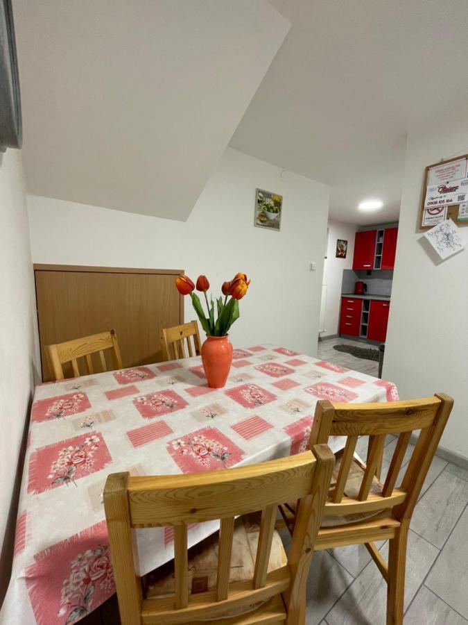 Apartman Klaudia Ружомберок Екстер'єр фото