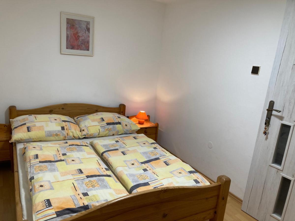 Apartman Klaudia Ружомберок Екстер'єр фото